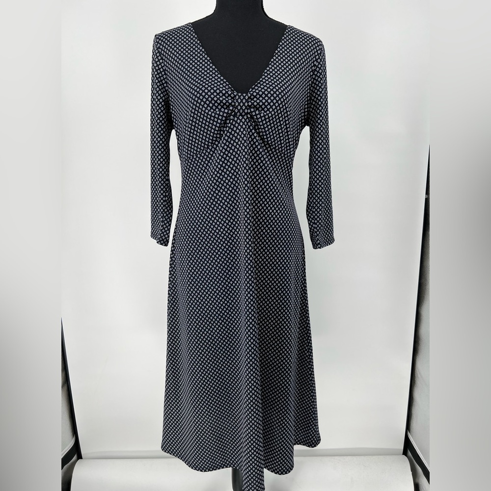 MICHAEL MICHAEL KORS NWOT MIDI DRESS NAVY AND WHITE SLIPON VNECK